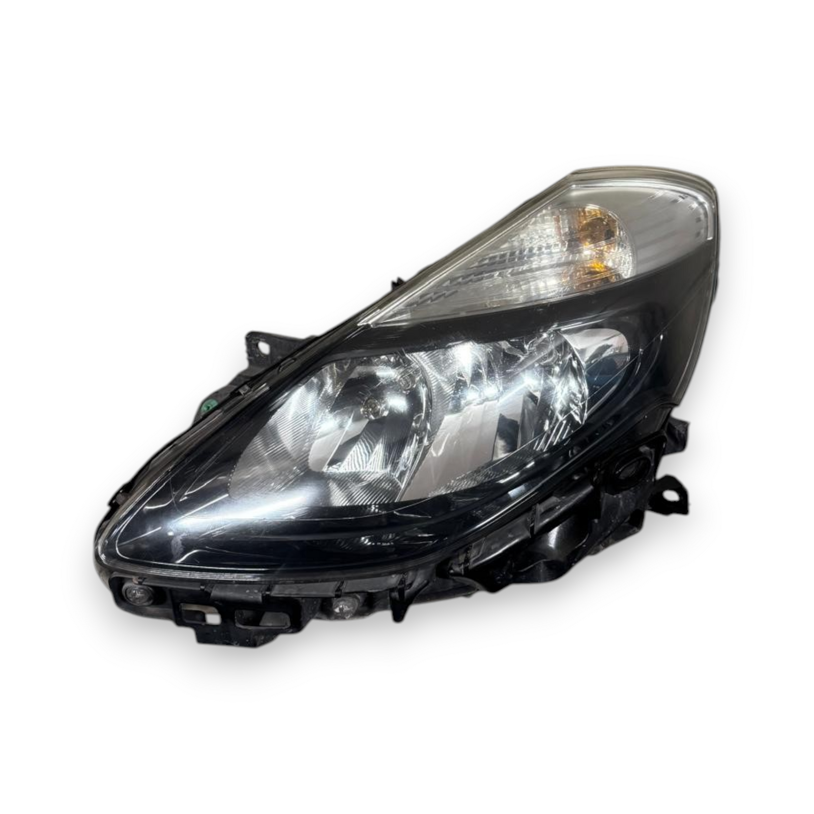 Faro / fanale anteriore sinistro (sx) Renault Clio III cod.8200892497 (2005-2013)