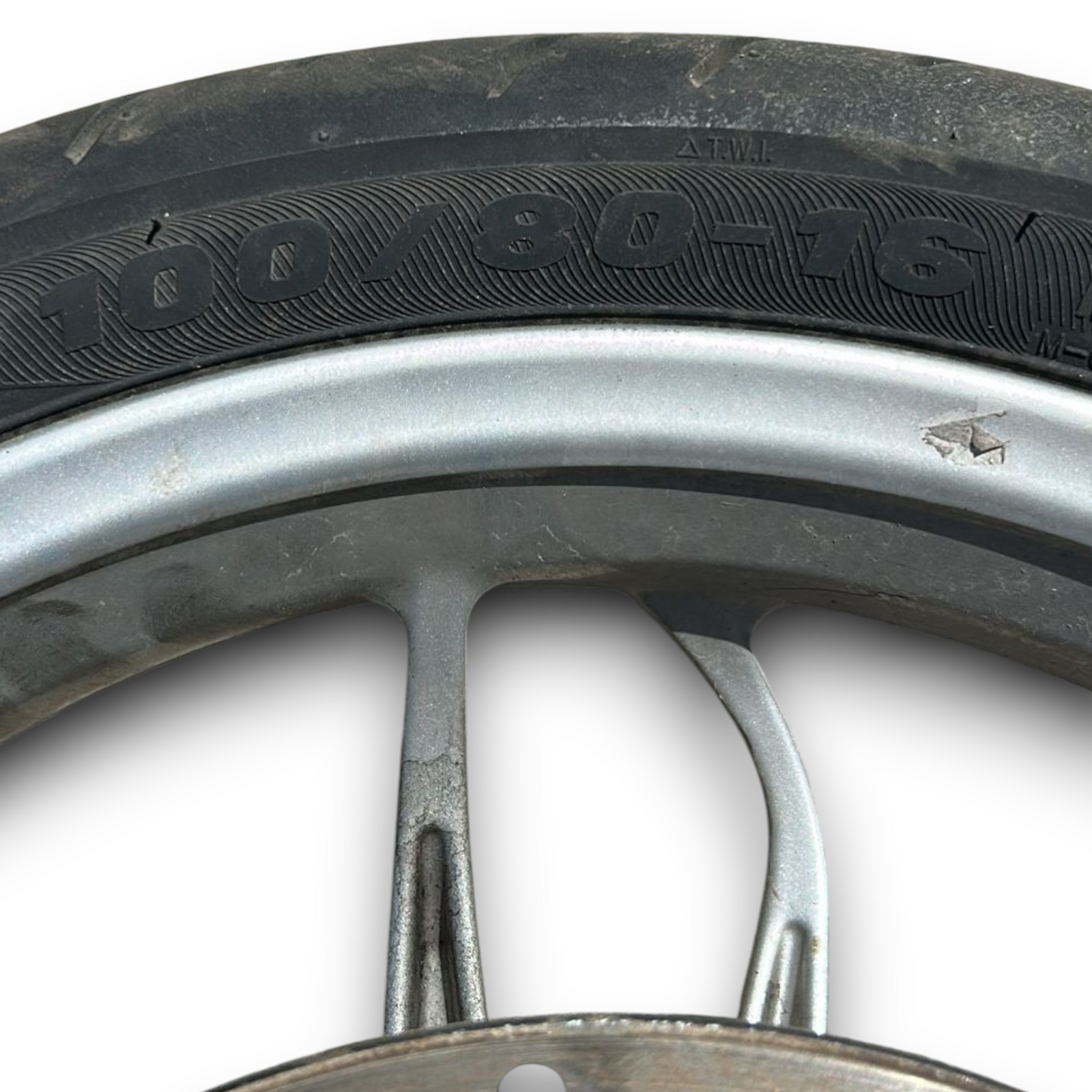 Rueda delantera piaggio medley 125 (2016 > 2019) (100 / 80 r16)