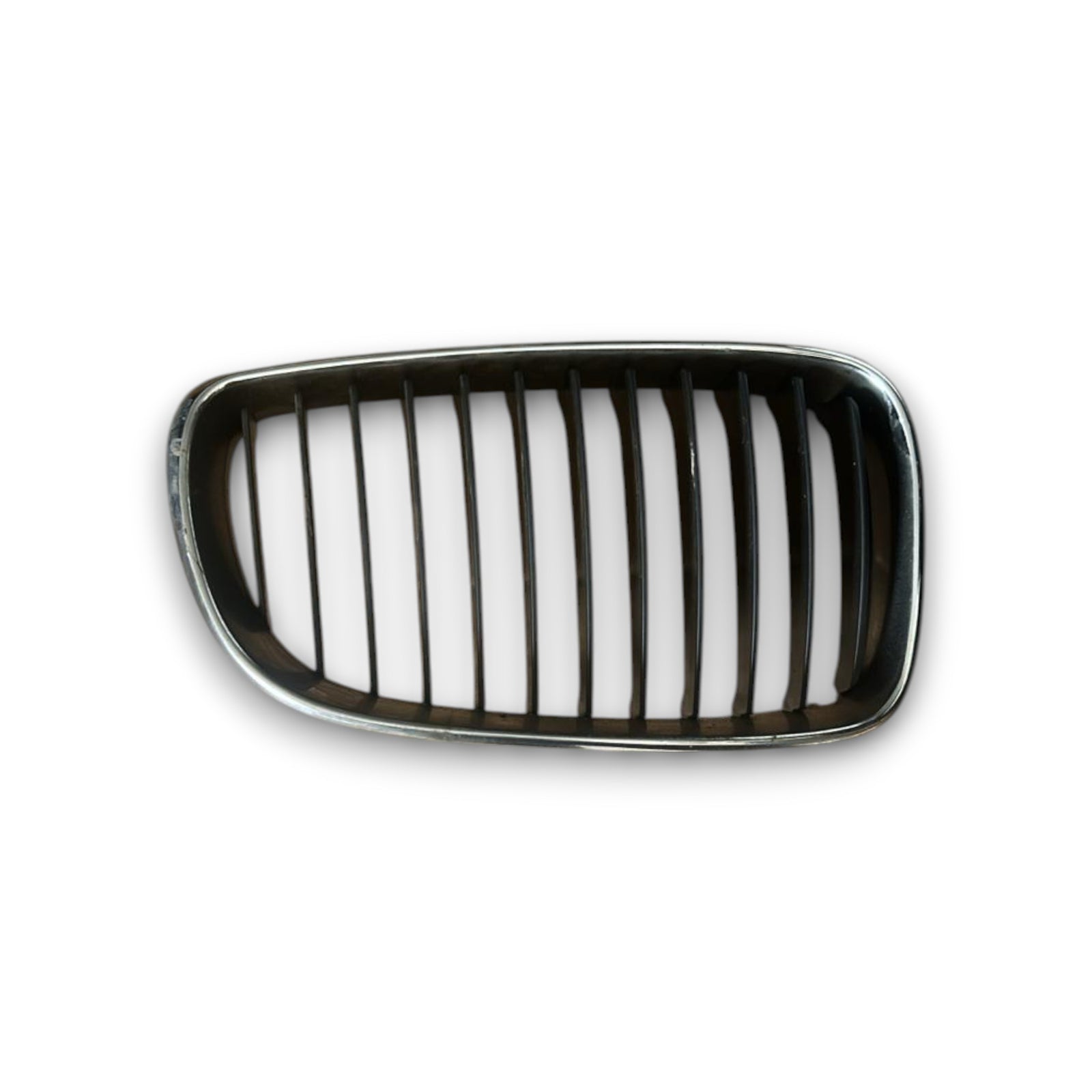 Grille gauche pare-chocs avant BMW Série 1 (E81) (2004 > 2013) moulure