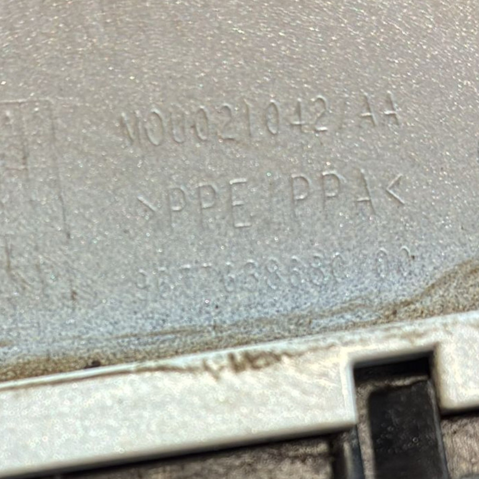 Bouchon / trappe de réservoir code . 9677638680/00 1.6 diesel (2013 > 2019)