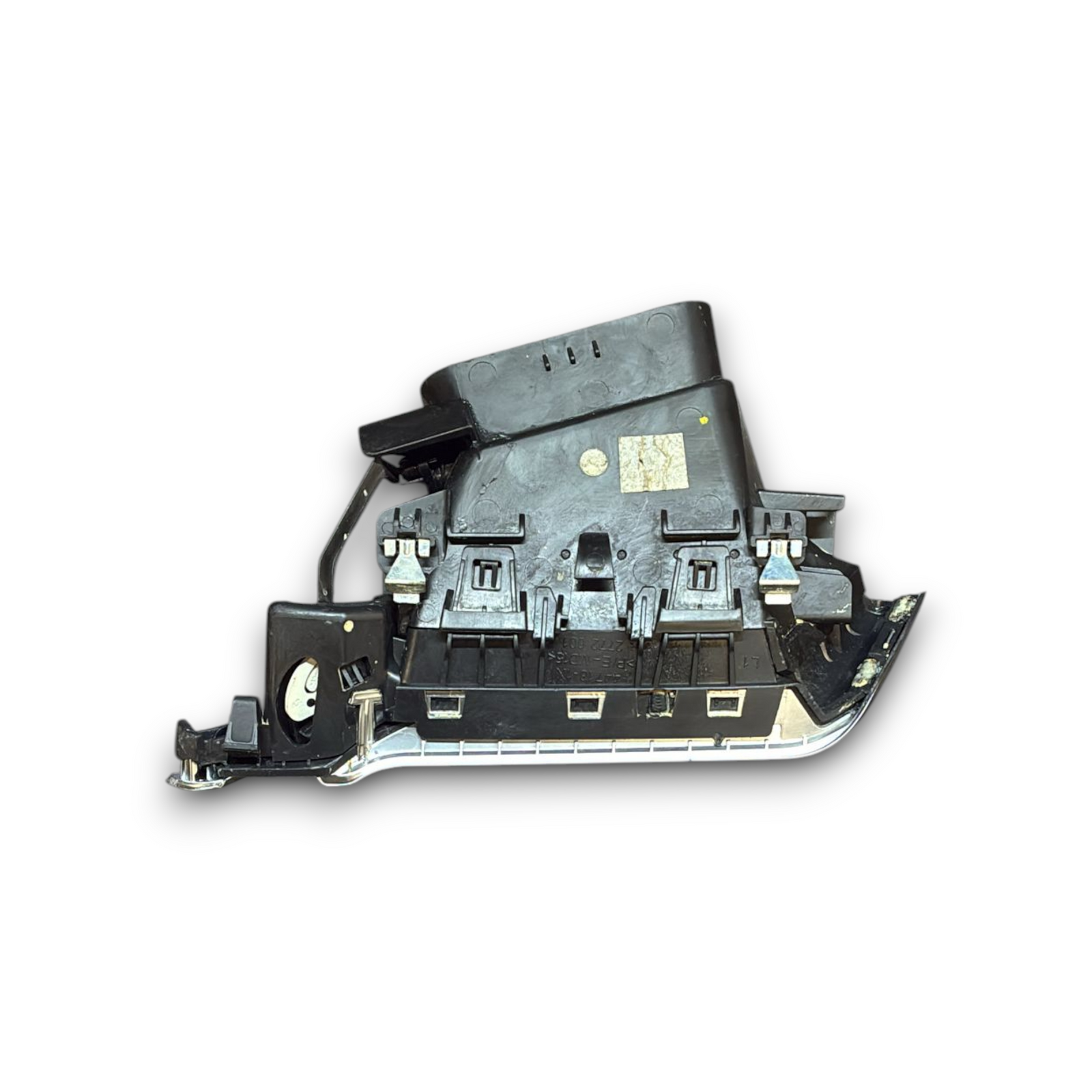 Въздушен отвор вляво peugeot 208 код: 44718-1x (2012 - 2019)