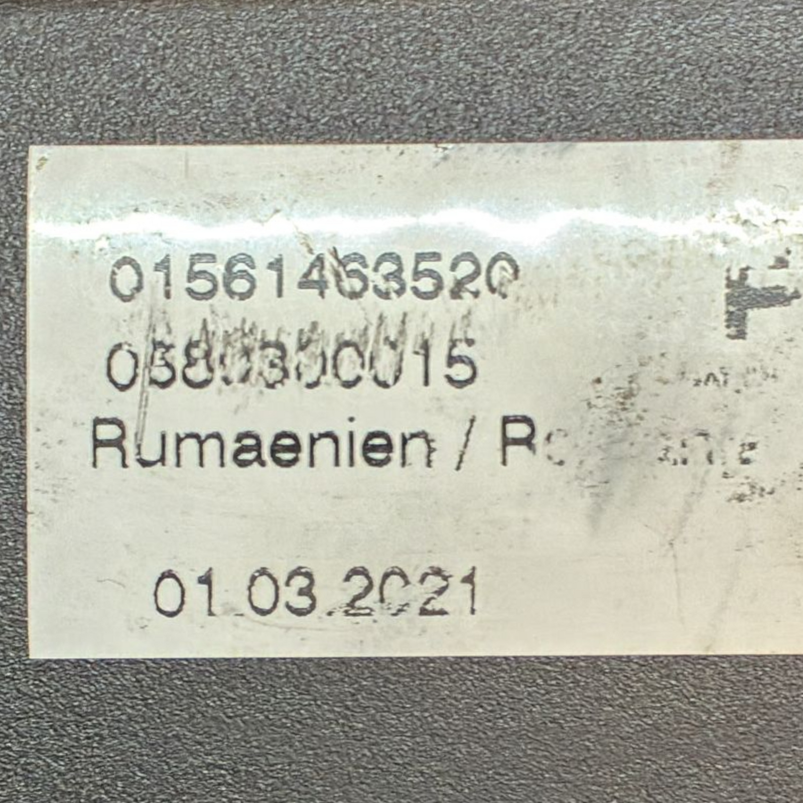 Ролетна шапка / завеса алфа ромео стелвио код : 01561463520 (2016 ->)