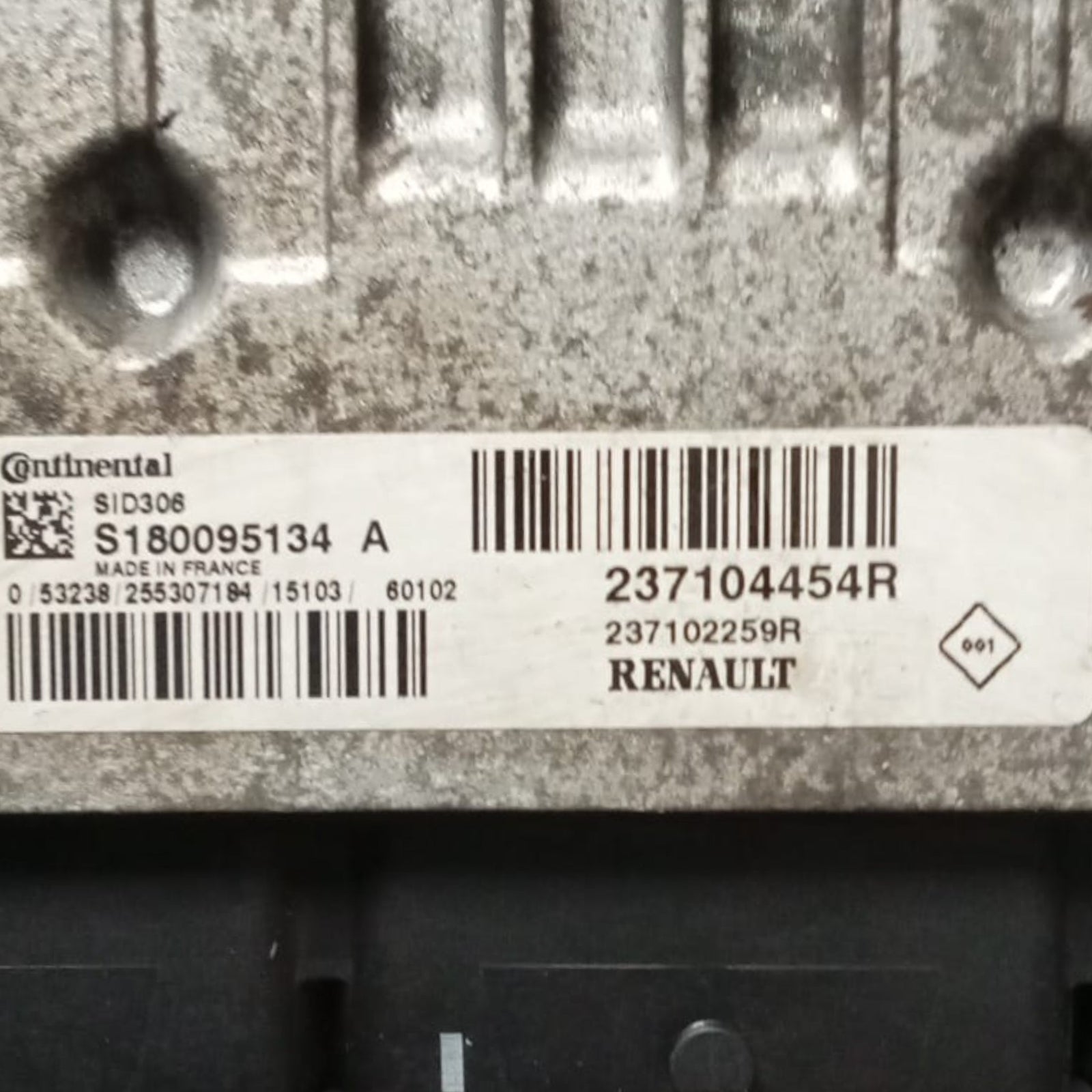 Centralna enota ECU motorja dacia duster I koda . 237104454r 1.5 dizel (2010 > 2017)