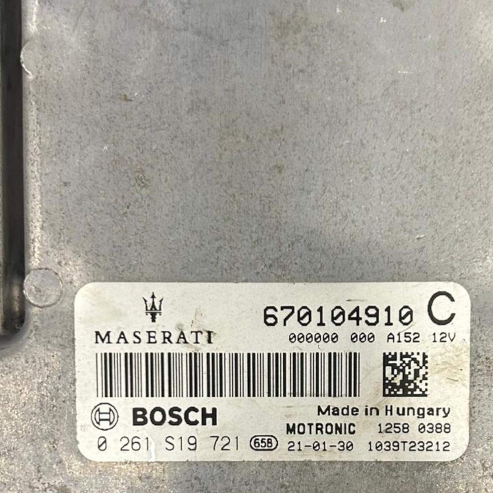 Centralina ECU moteur Maserati Levante 3.0 essence cod:670104910C (2016 >)