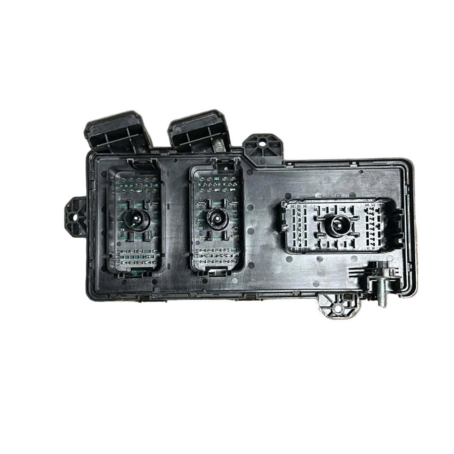 Centralna enota / škatla z varovalkami Range Rover Evoque m8d2-14a073-aa 2.0 dizel (L538) (2011 > 2018)