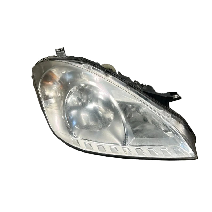 Halogenska sprednja luč desno Mercedes Benz razred A a1698205861 (W169) (2008 > 2012)