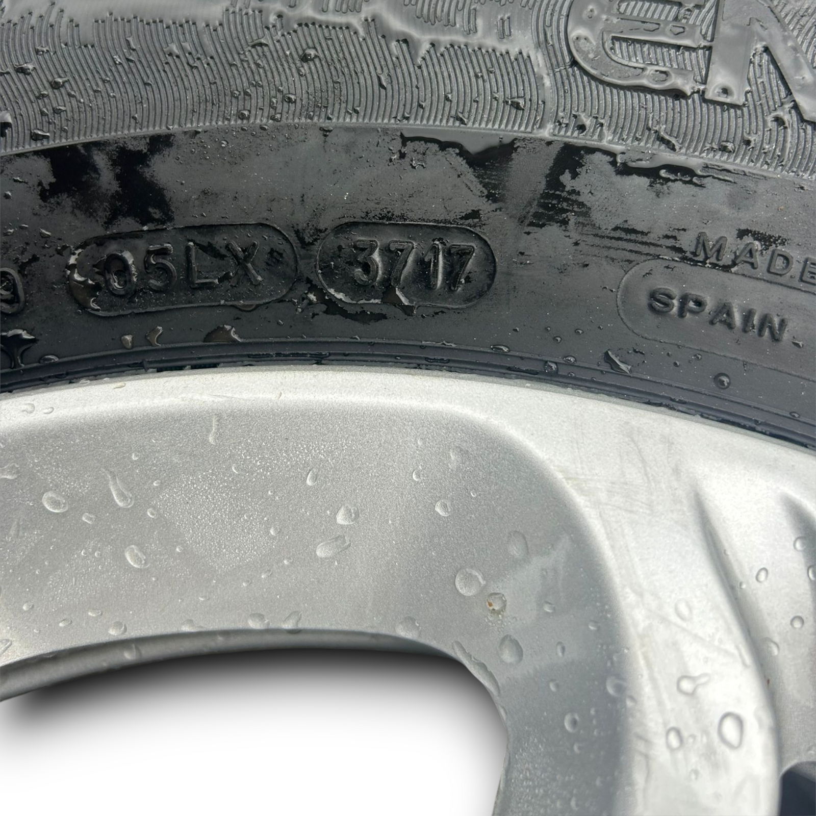 Cerchio in lega fiat 500x cod:735624966 (2014 > 2024) (215/60r16)