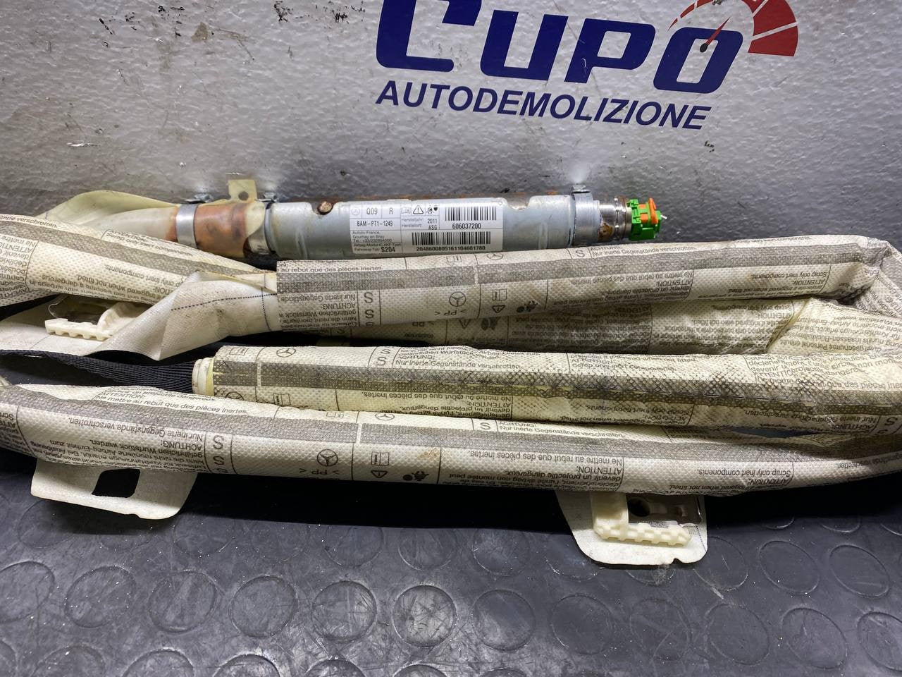 Airbag a tendina destro mercedes classe c w204 cod:606037200 - F&P CRASH SRLS - Ricambi Usati