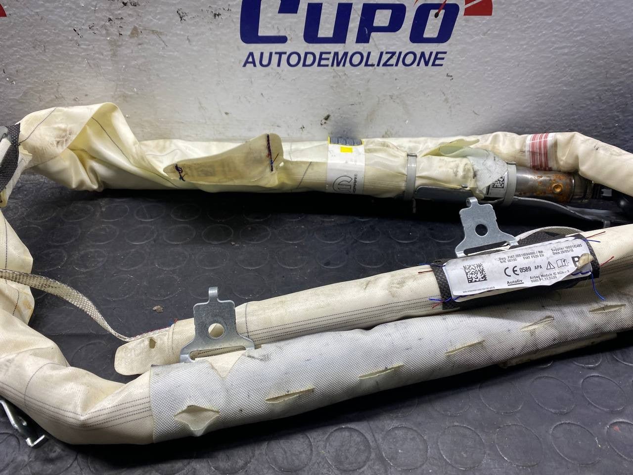 Airbag a tendina jeep renegade destro cod:00519594990 - F&P CRASH SRLS - Ricambi Usati