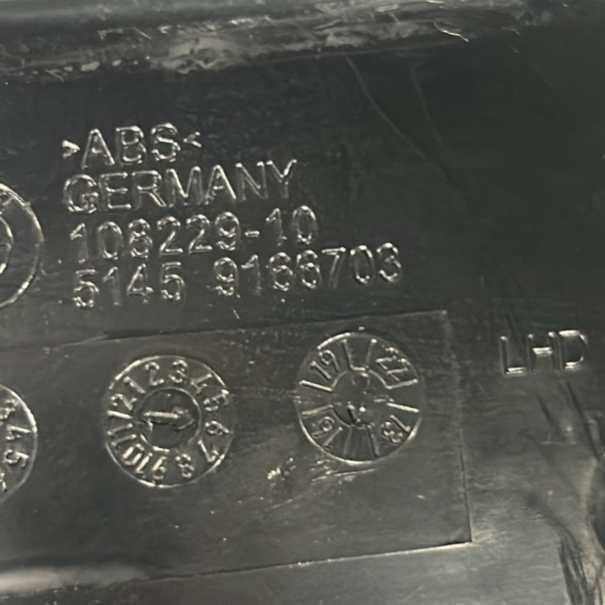 Airbag Ginocchia Lato Destro BMW Serie 6 Gran Coupè (F06) cod.9166703 (2016 > 2024) + Rivestimento - F&P CRASH SRLS - Ricambi Usati