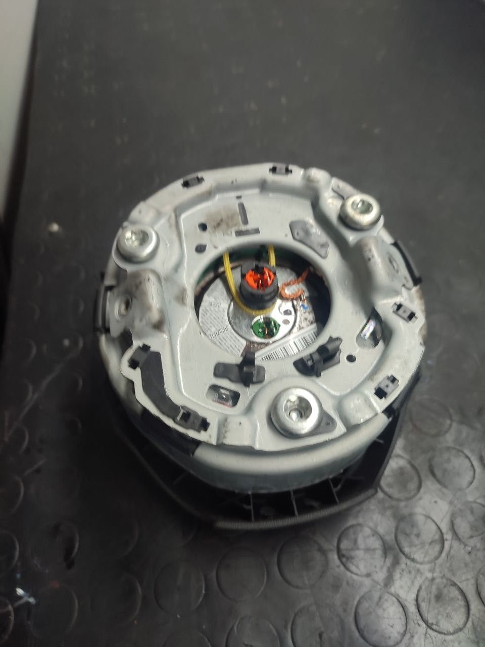 Airbag volante guidatore Audi A6 avant ( 4f - 2010 ) 3.0 tdi cod 8k0880201a - F&P CRASH SRLS - Ricambi Usati