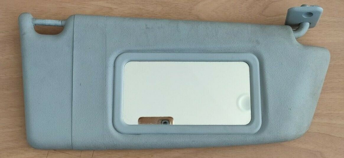 Aletta Parasole Pantina Destra Opel Astra H 13113045 - F&P CRASH SRLS - Ricambi Usati