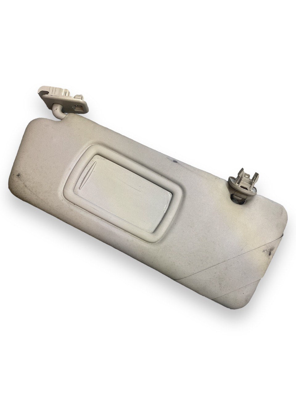 Aletta parasole sinistra Renault Megane III ( 2013 ) - F&P CRASH SRLS - Ricambi Usati