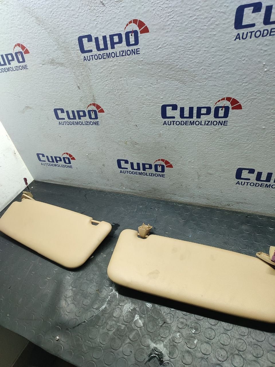 Alette parasole ( 2 ) Bmw serie 5 ( e60 ) - F&P CRASH SRLS - Ricambi Usati