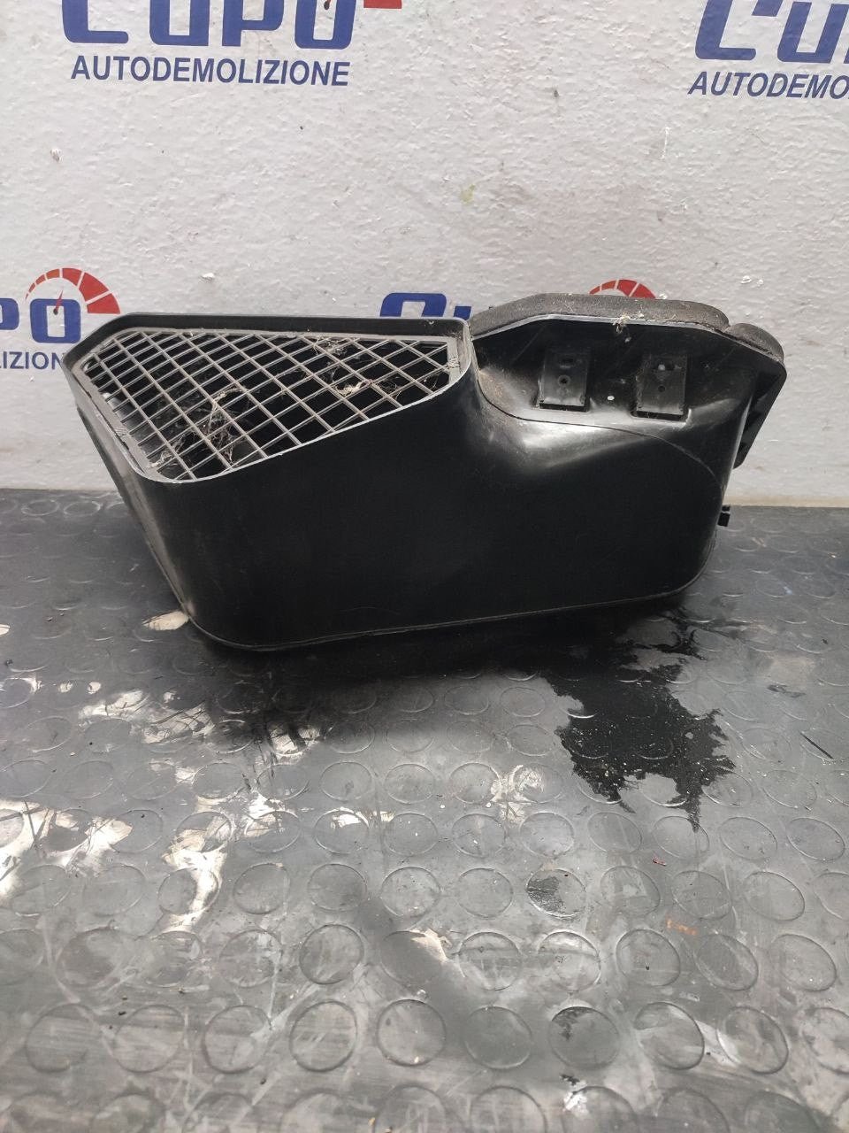 Alloggiamento Aspirazione Aria Porsche Panamera ('09-'16) Cod:970.572.072.04 - F&P CRASH SRLS - Ricambi Usati