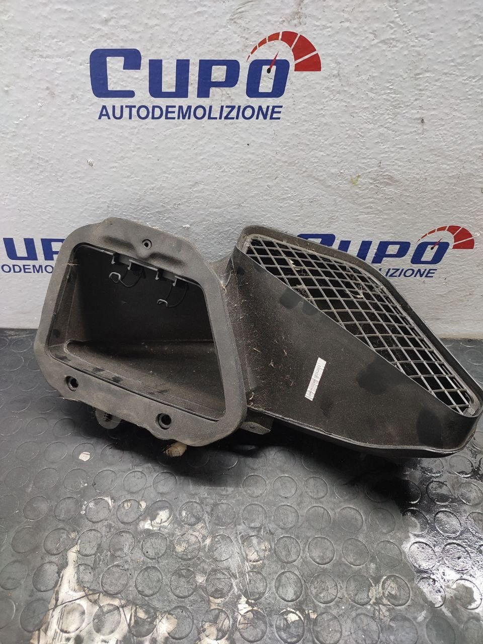 Alloggiamento Aspirazione Aria Porsche Panamera ('09-'16) Cod:970.572.072.04 - F&P CRASH SRLS - Ricambi Usati