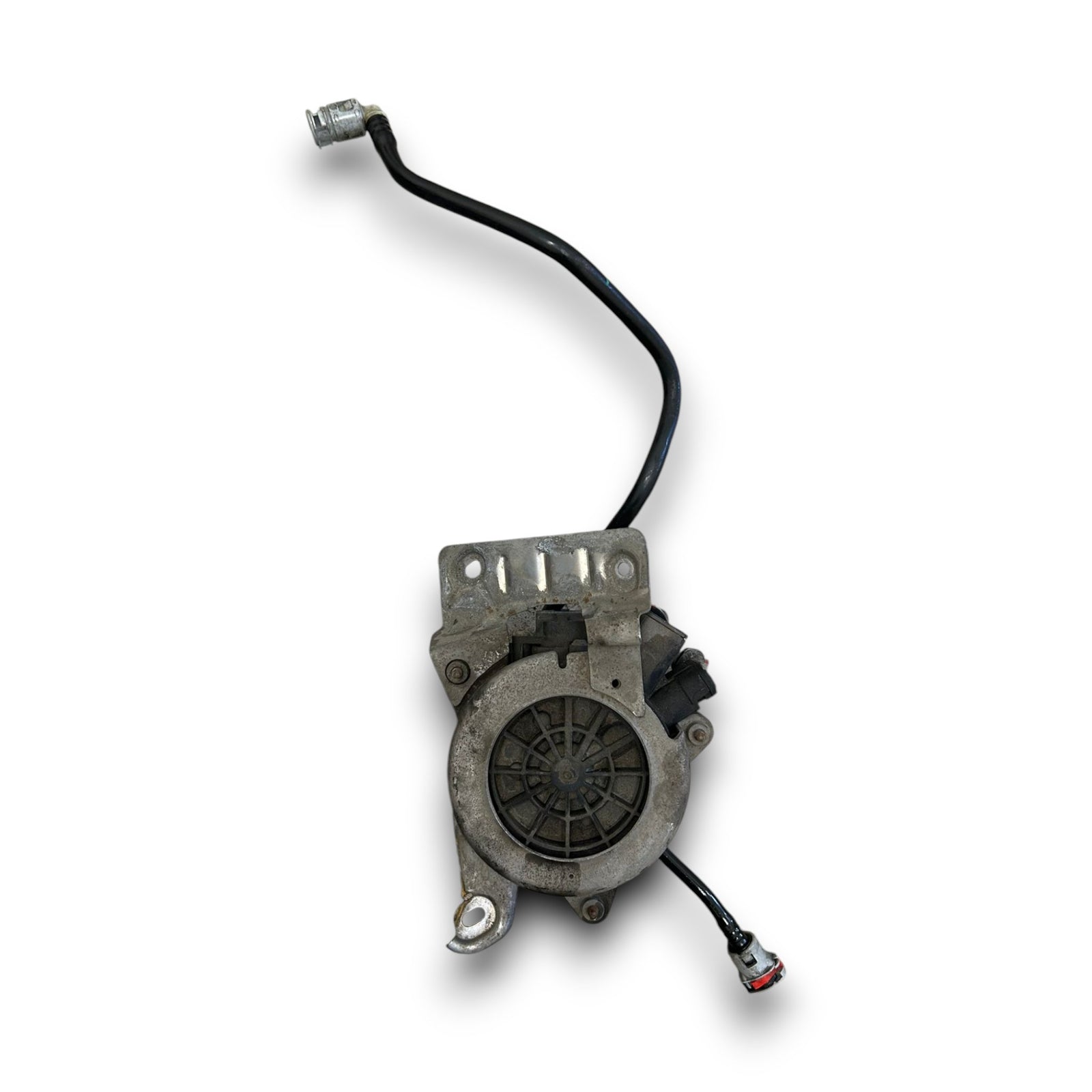 Alloggiamento Filtro Carburante Mercedes Benz Classe E (W213) cod.A0029907911 2.0 Diesel (2016 > 2023) - F&P CRASH SRLS - Ricambi Usati