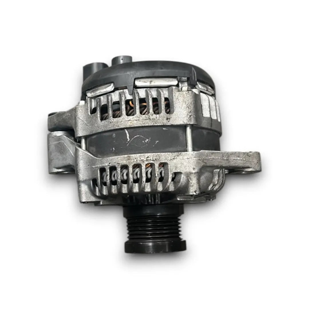 Alternatore Alfa Romeo Giulia 6S OEM 50559544 - F&P CRASH SRL - Ricambi Usati