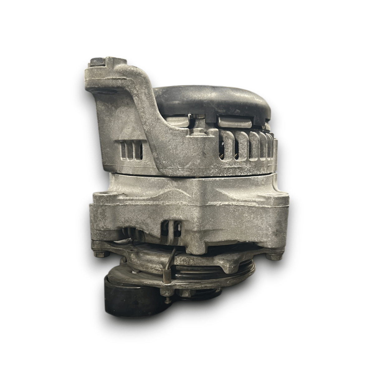 Alternatore Bmw Serie 1 F20 2.0 Benzina cod:104211 - 0590 (2011 > 2019) - F&P CRASH SRLS - Ricambi Usati