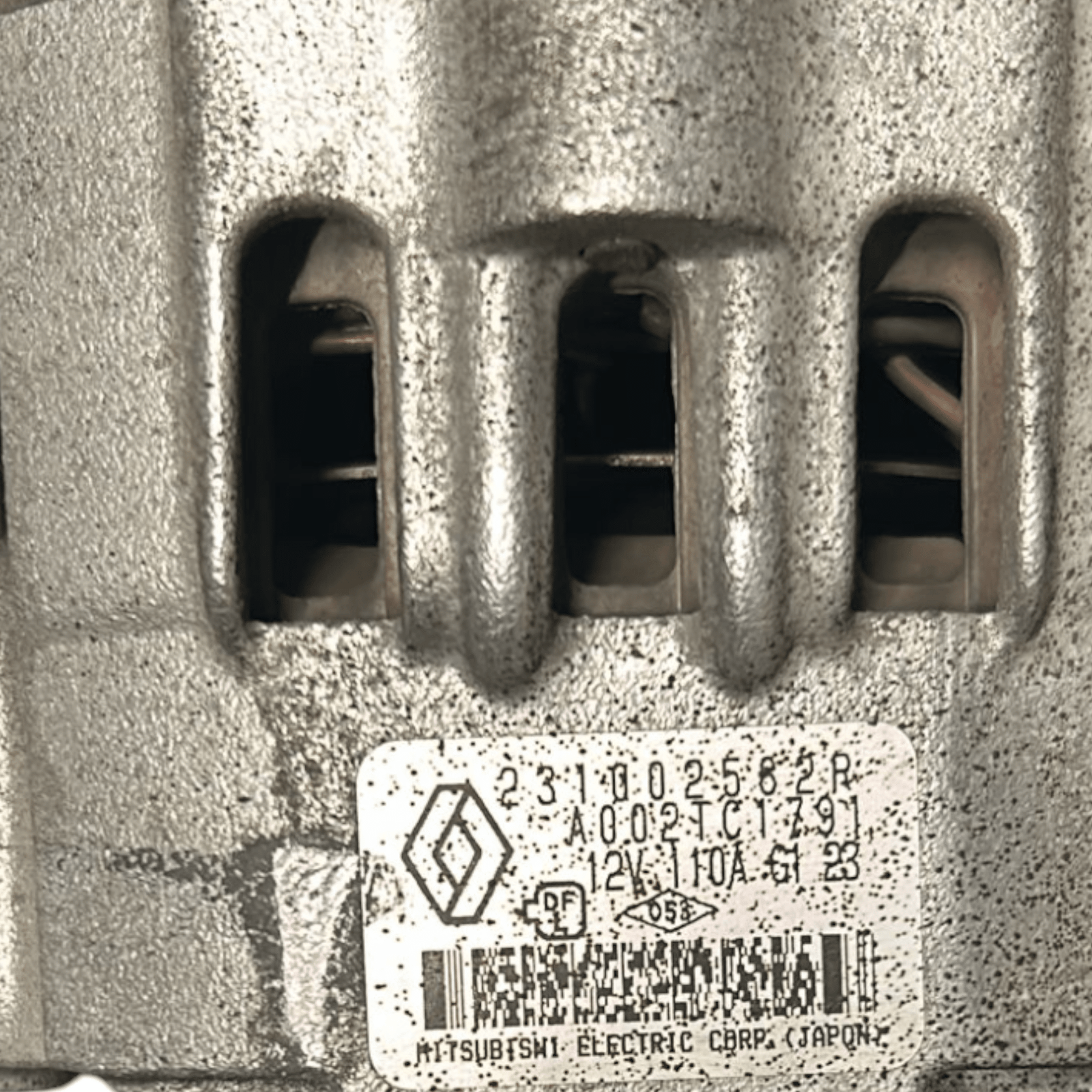 Alternatore Dacia Sandero I 1.2 Benzina (2008 > 2012) cod:231002582R - F&P CRASH SRLS - Ricambi Usati