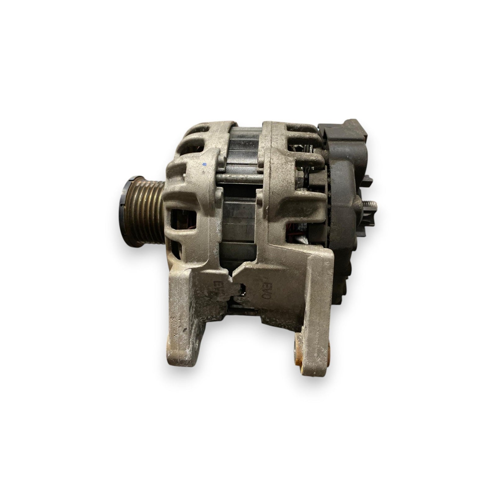 Alternatore Dacia Sandero Stepway 900 Benzina (2012 - 2020) Cod: 231002854R - F&P CRASH SRLS - Ricambi Usati