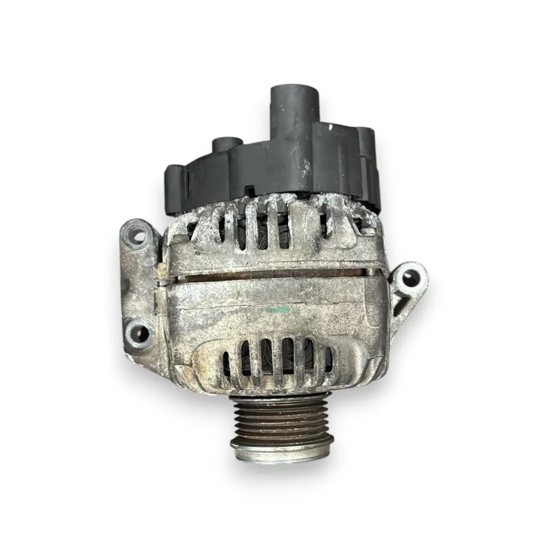 Alternatore Fiat Grande Punto 3X OEM 71796872 - F&P CRASH SRL - Ricambi Usati