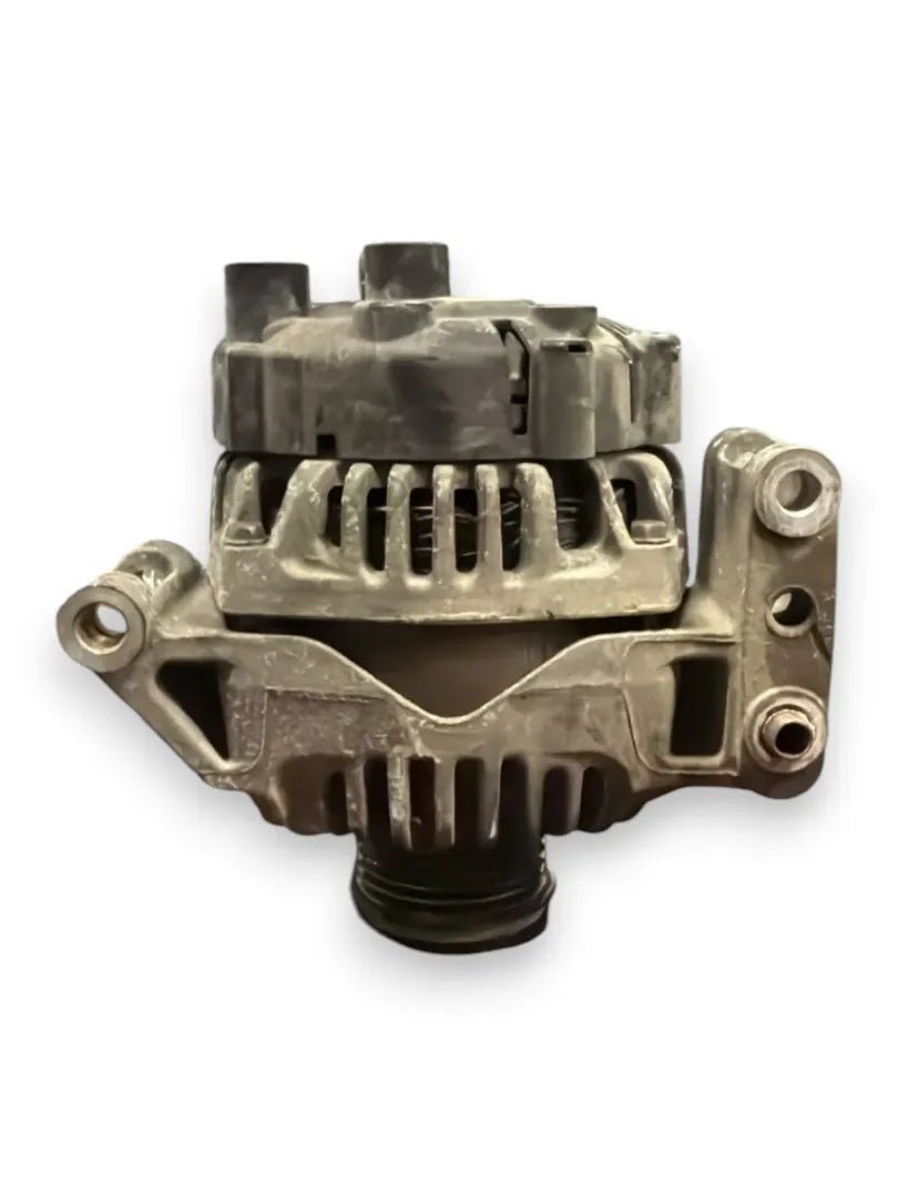 Alternatore Fiat Punto EVO 3J OEM 51984056 - F&P CRASH SRL - Ricambi Usati