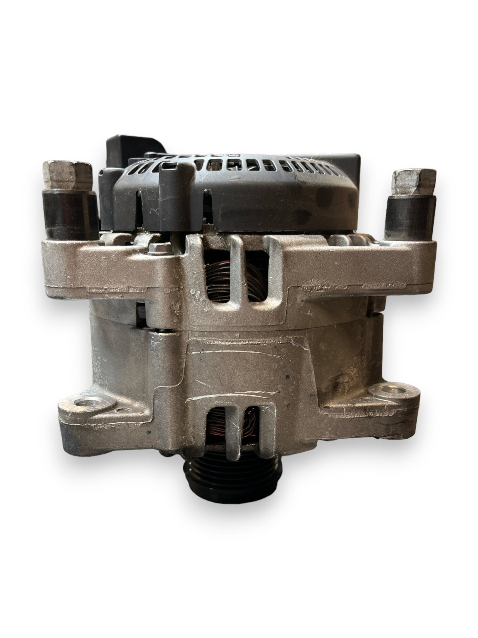 Alternatore Ford Ecosport / Kuga ( 1.5d - 2017 ) cod : AV6N-10300-GD - F&P CRASH SRLS - Ricambi Usati