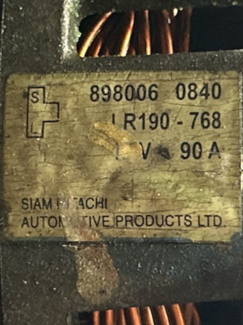 Alternatore Isuzu D - Max 3.0 Diesel (2002 > 2011) cod.8980060840 - F&P CRASH SRLS - Ricambi Usati