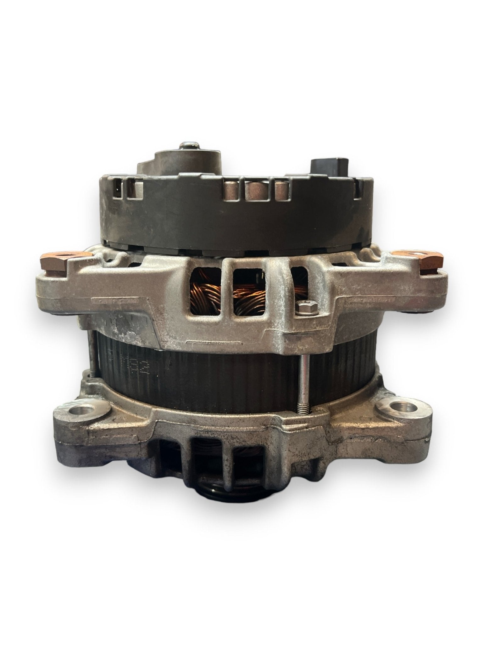 Alternatore Jaguar E - Pace ( 2020 - 2.0d ) cod : GX73-10300-DF - F&P CRASH SRLS - Ricambi Usati