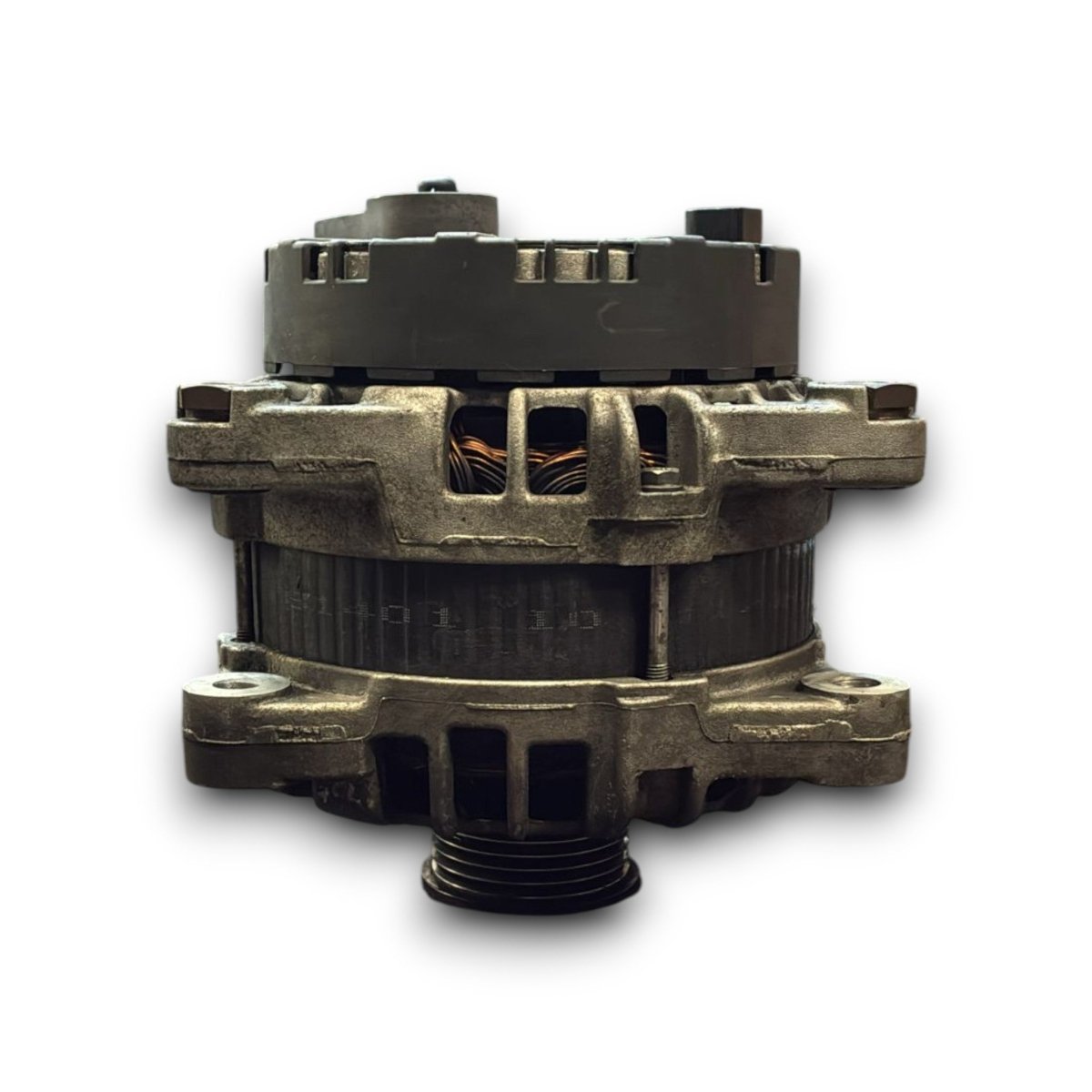 Alternatore land rover evoque cod . 0125812068 2.2 diesel (2011 > 2018) - F&P CRASH SRL - Ricambi Usati