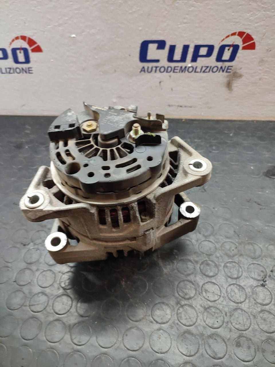 Alternatore Opel Vectra C 2.2 dti cod 0124515080 - F&P CRASH SRLS - Ricambi Usati