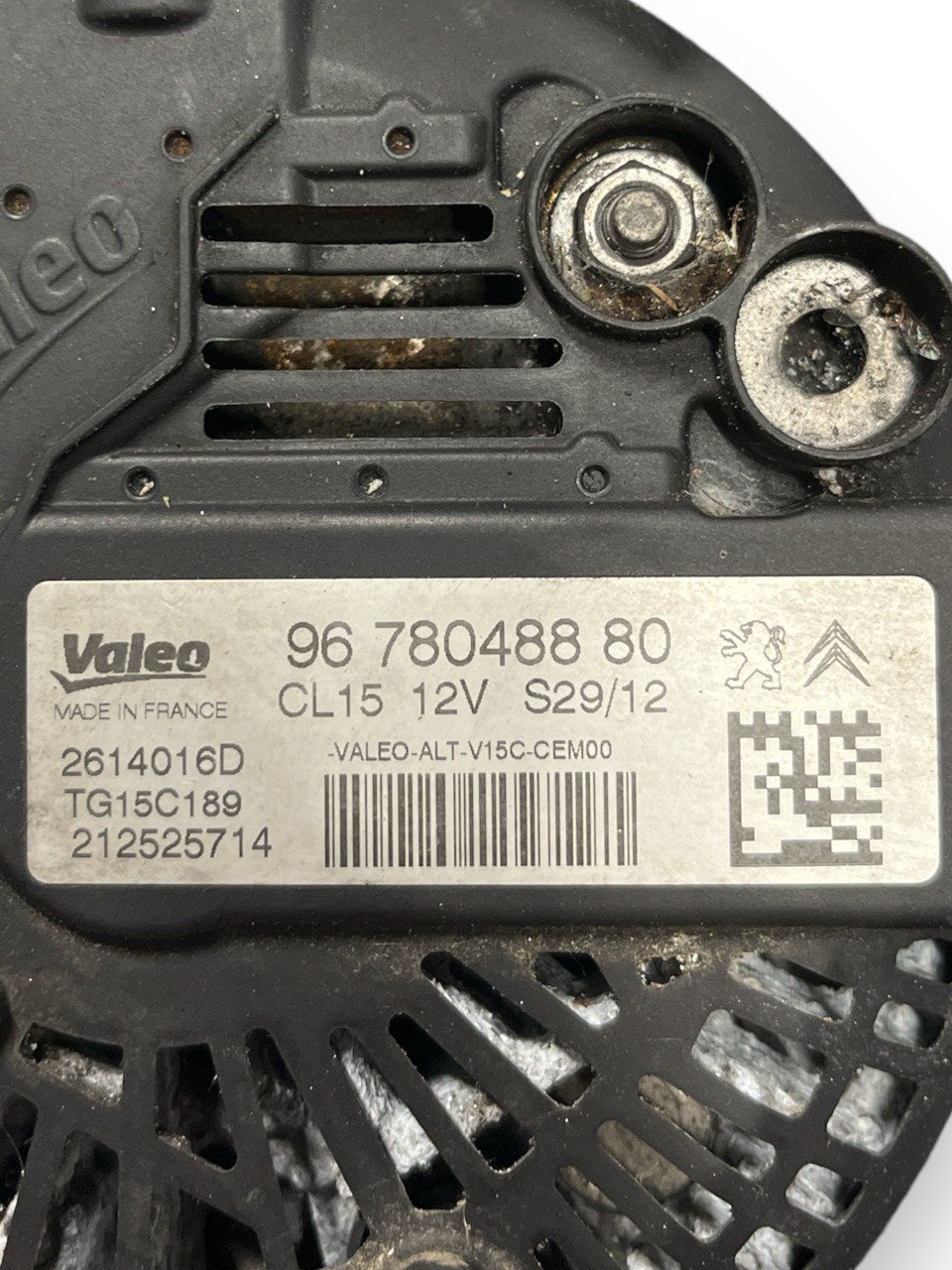 Alternatore Peugeot 208 1.4 hdi (2012 al 2019) cod: 9678048880 - F&P CRASH SRLS - Ricambi Usati