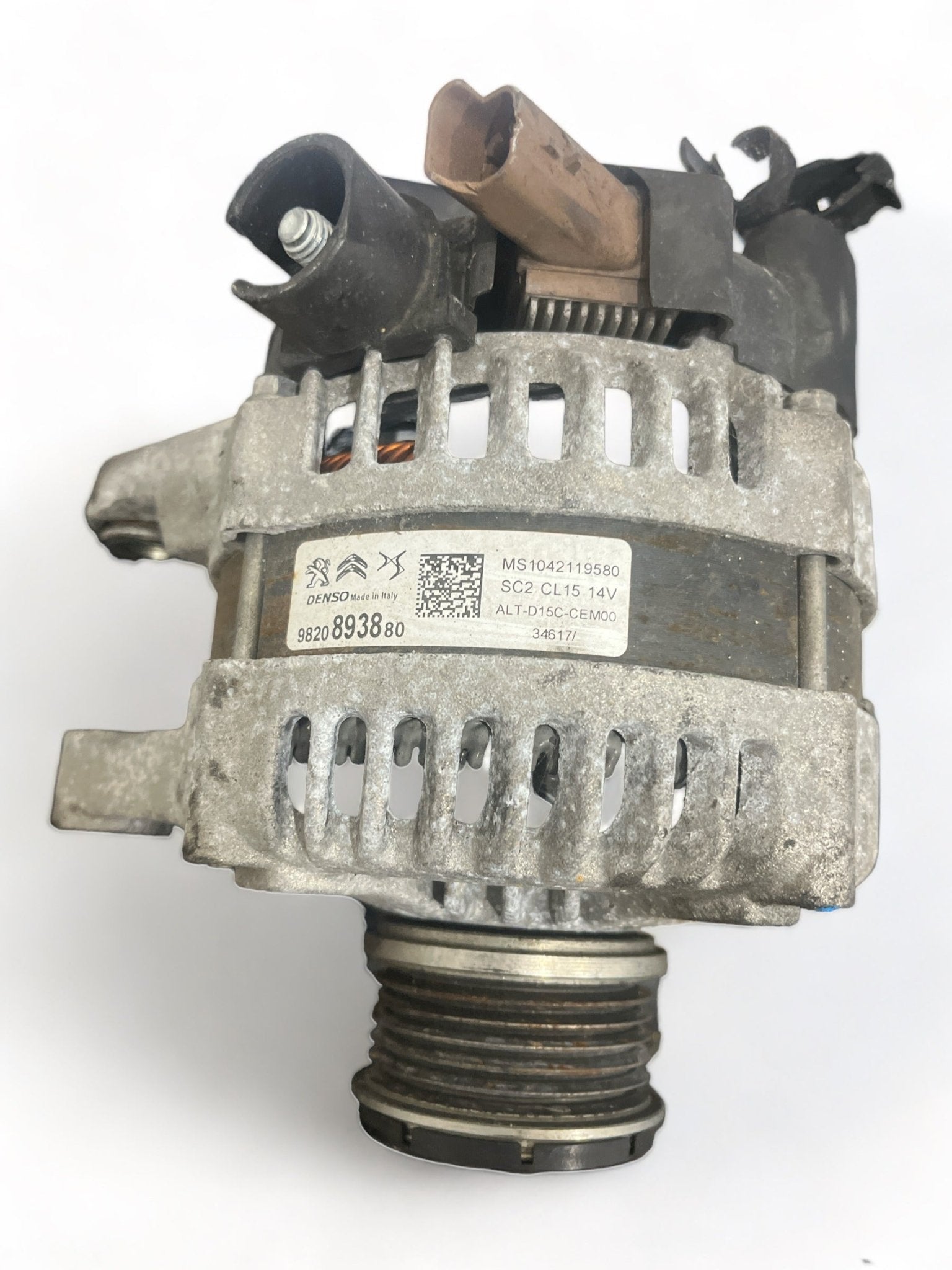 Alternatore Peugeot 308 ( 2018 - 1.5 ) cod : 1042119580 - F&P CRASH SRLS - Ricambi Usati