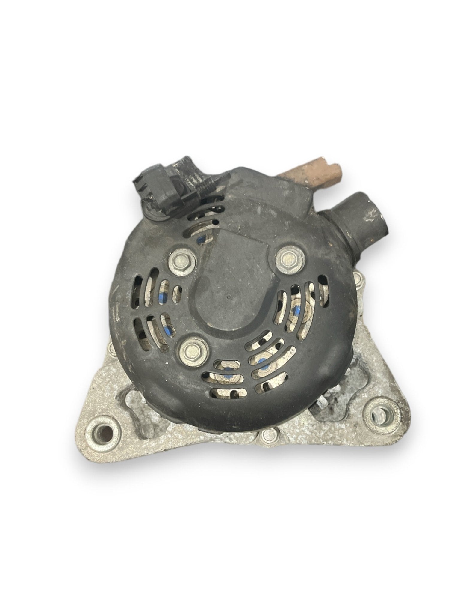 Alternatore Peugeot 308 ( 2018 - 1.5 ) cod : 1042119580 - F&P CRASH SRLS - Ricambi Usati