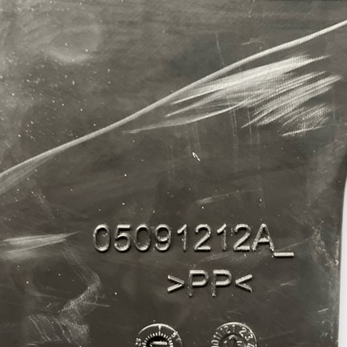 Altoparlante / Subwoofer Jeep Cherokee KL (2013 al 2023) cod: 05091212A - F&P CRASH SRLS - Ricambi Usati