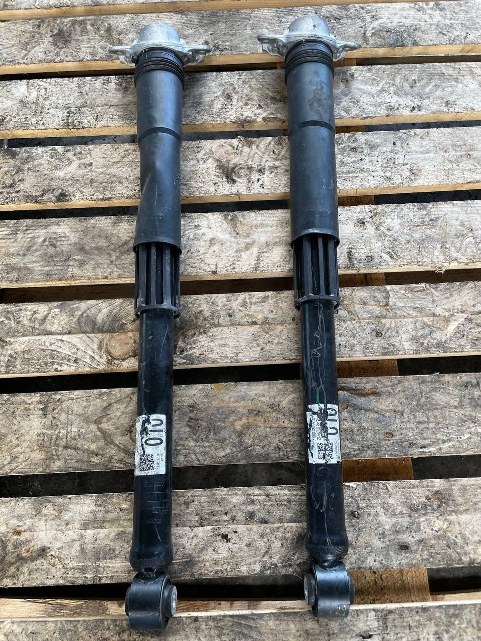 Ammortizzatori posteriori Volkswagen T-CROSS 2Q0513049CC - F&P CRASH SRLS - Ricambi Usati