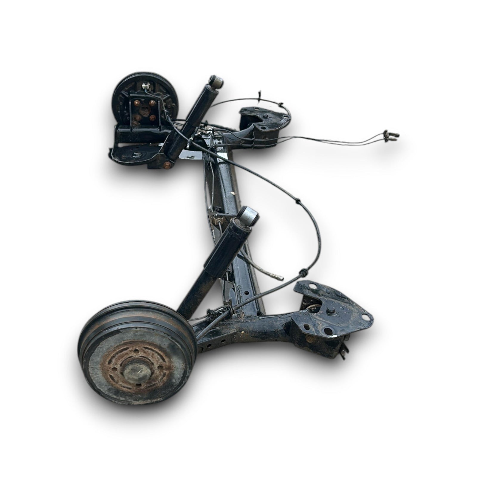 Assale / Ponte Posteriore (A Tamburi) Dacia Dokker cod.555110548R 1.5 Diesel (2013 > 2021) - F&P CRASH SRLS - Ricambi Usati