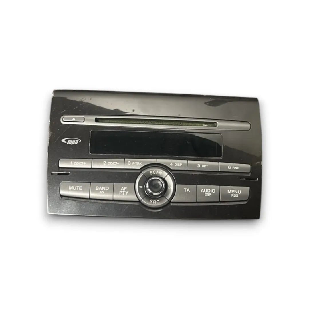 Autoradio Fiat Bravo dal 2009 OEM 735543405 - F&P CRASH SRL - Ricambi Usati