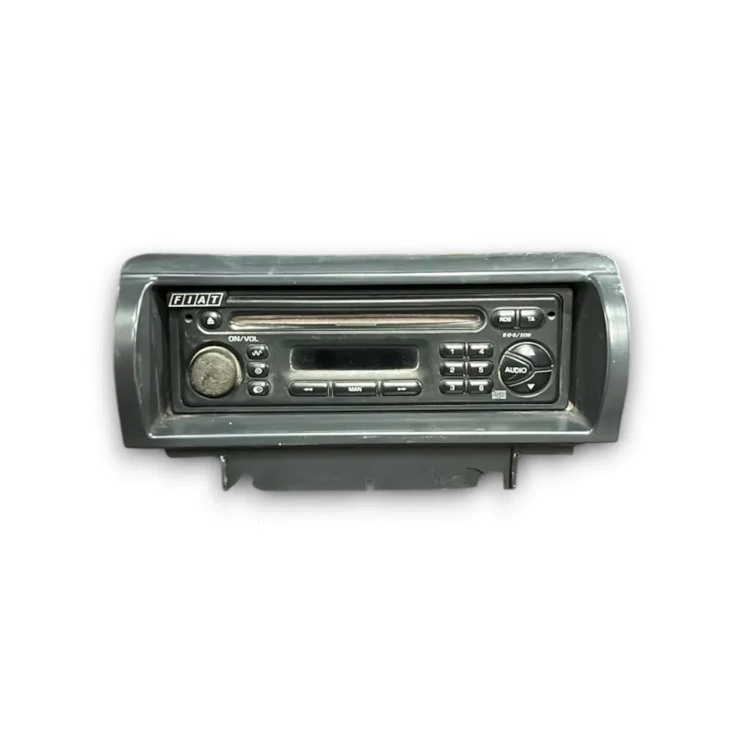 Autoradio Fiat Scudo 2003–2006 - F&P CRASH SRL - Ricambi Usati