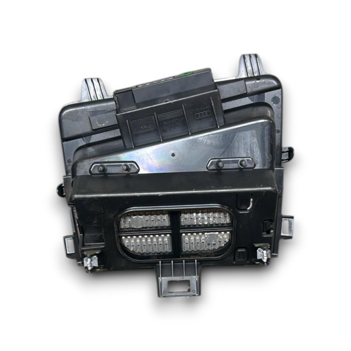 Base di ricarica wireless Audi A3 (8Y) cod.8y1864131a (2020 > ) + prese usb e usb - c - F&P CRASH SRLS - Ricambi Usati