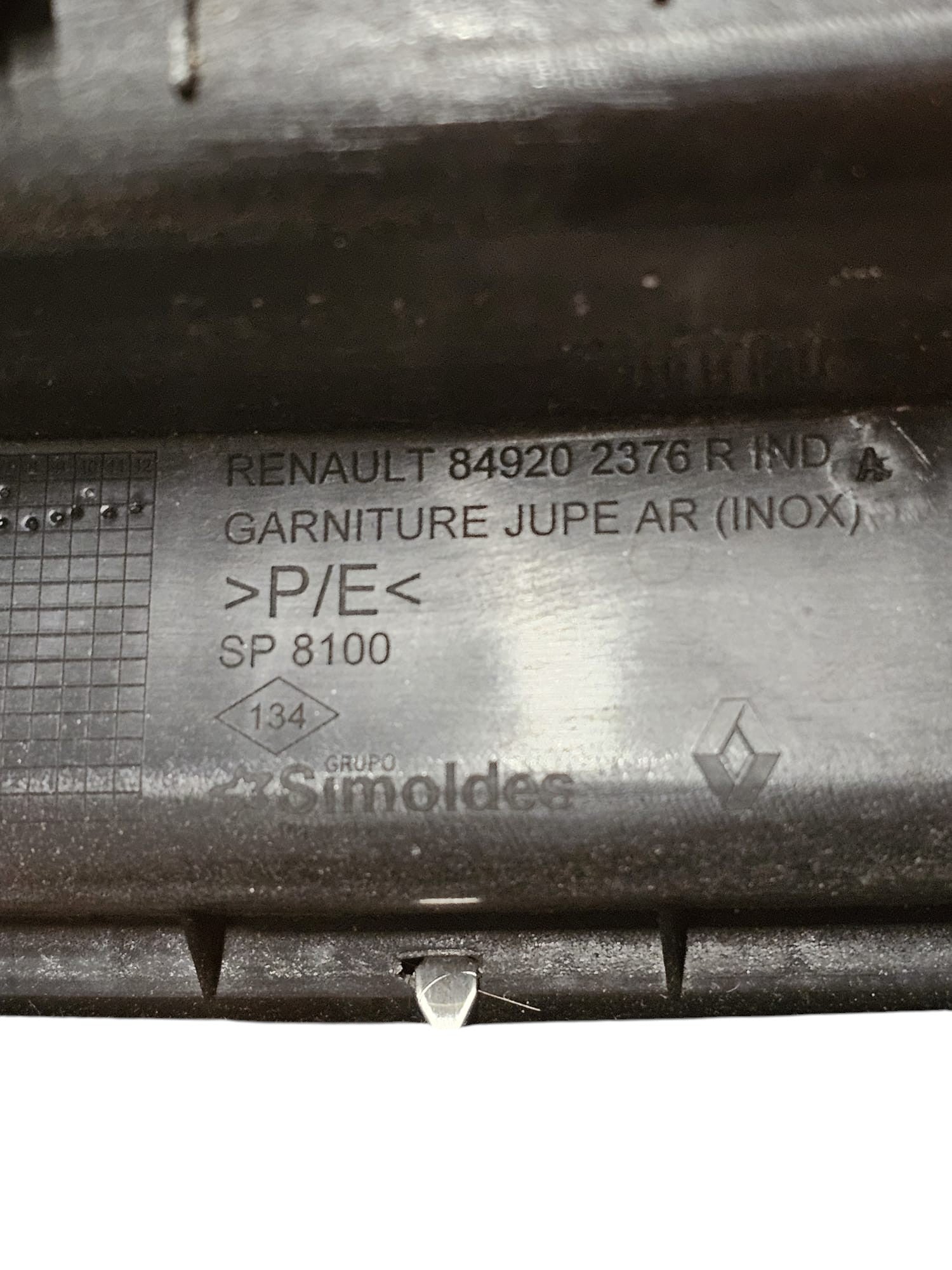 Batticofano / Modanatura Interna Bagagliaio Renault Megane IV Cod:849202376R (2015 - >) - F&P CRASH SRLS - Ricambi Usati