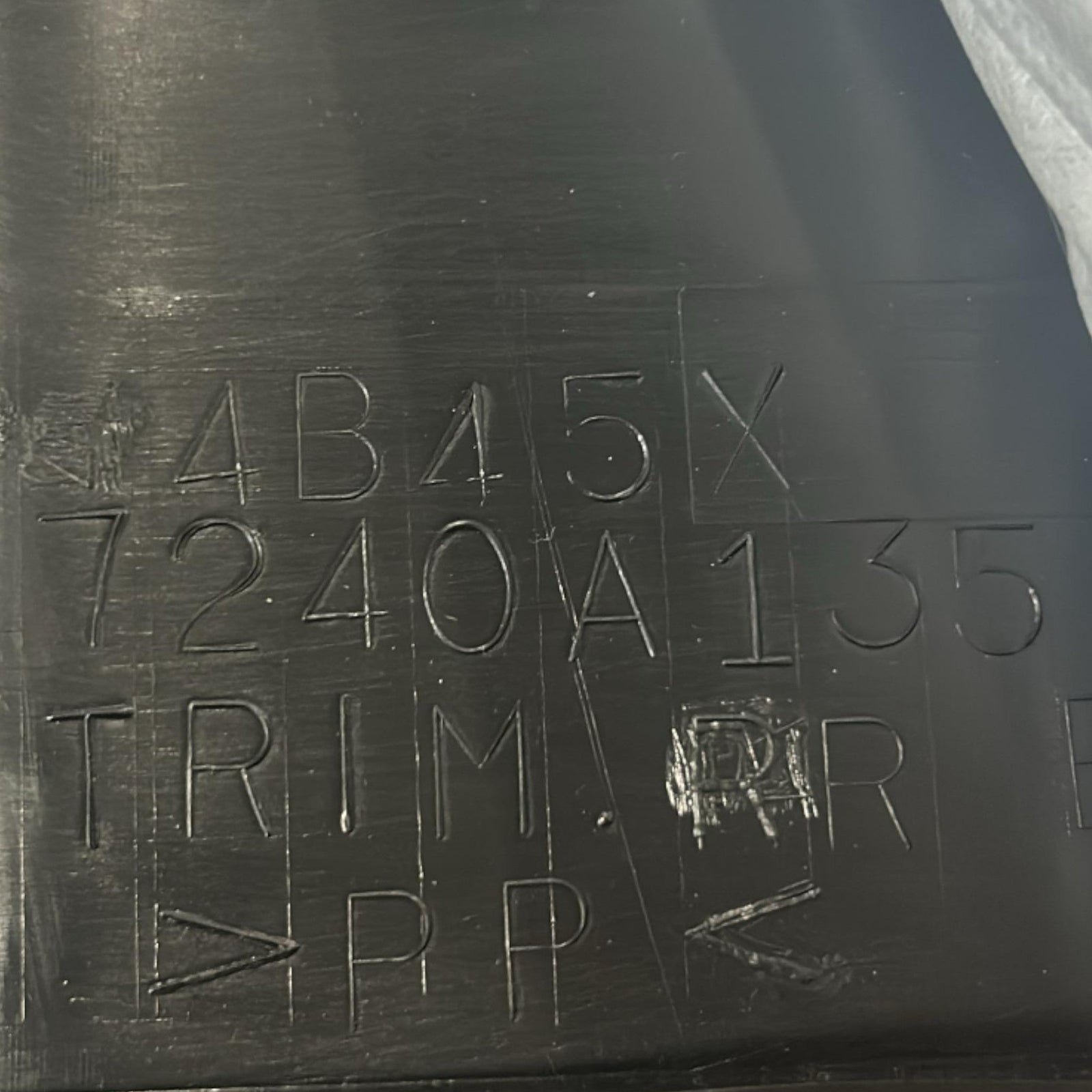 Batticofano Portellone Posteriore Mitsubishi Outlander IV cod.7240A135 (2021 > ) Cofano Posteriore - F&P CRASH SRLS - Ricambi Usati