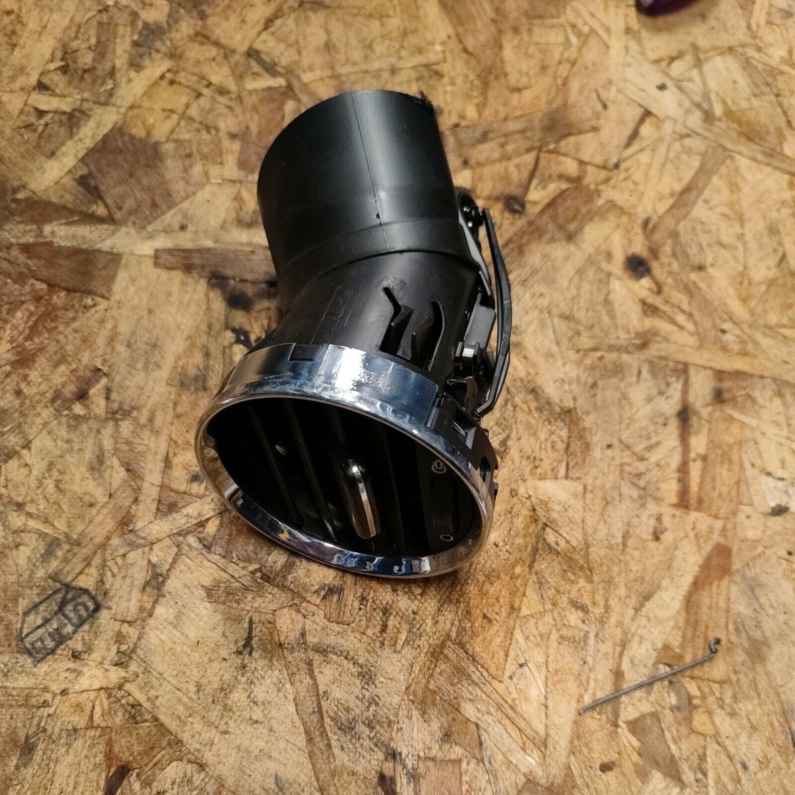 Bocchetta Aerazione Lato Anterior Sinistro Peugeot 3008 1.6 Hdi 2011 9655994277 - F&P CRASH SRLS - Ricambi Usati