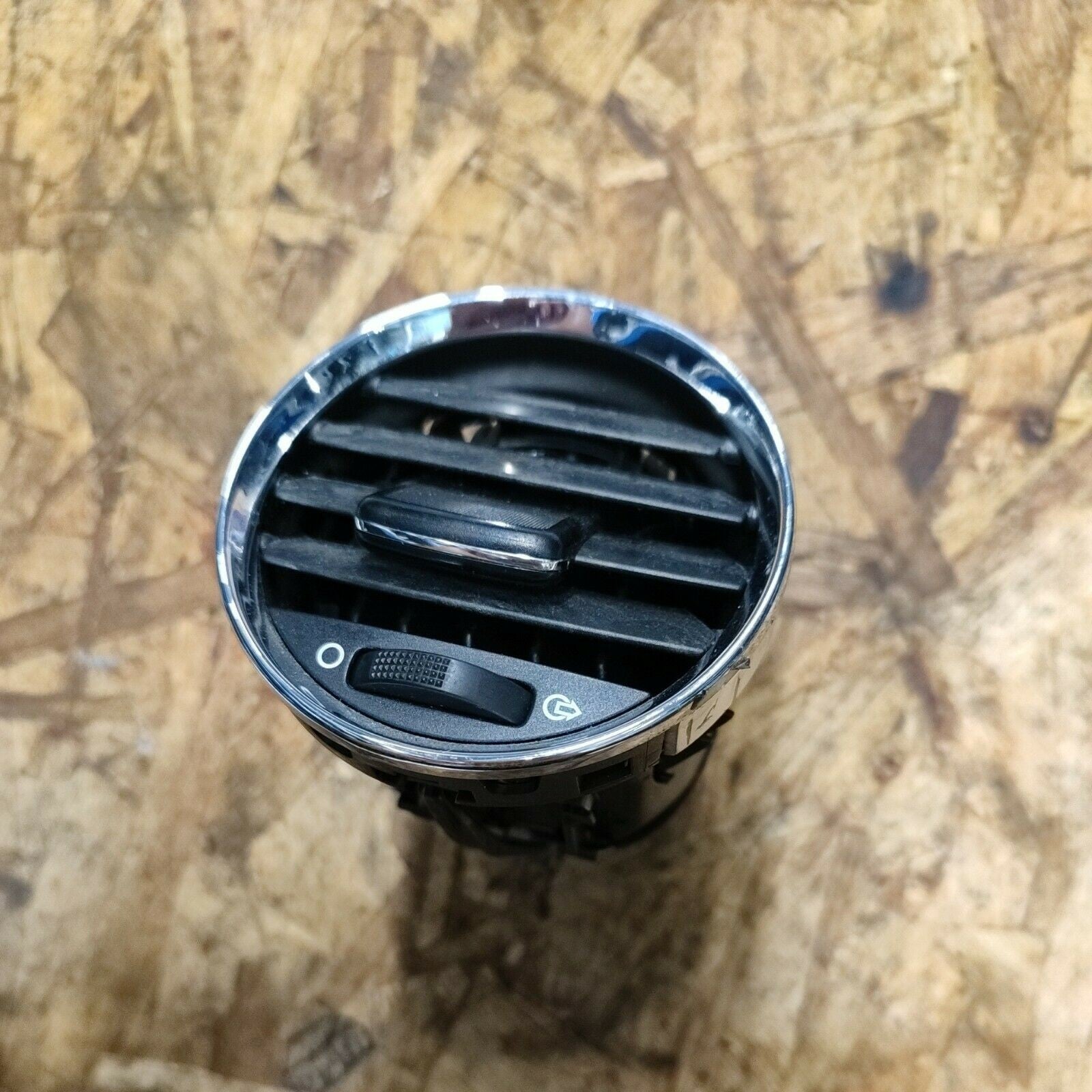 Bocchetta aria anteriore destra Peugeot 3008 1.6 Hdi (2006-2019) 9655994177 - F&P CRASH SRLS - Ricambi Usati