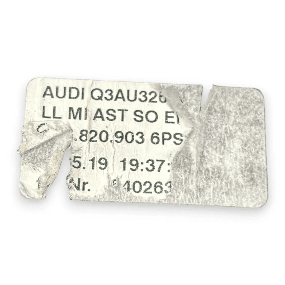Dettaglio Bocchetta aria centrale cruscotto Audi Q3 F3B dal 2018 OEM 83B8209036PS - foto 3