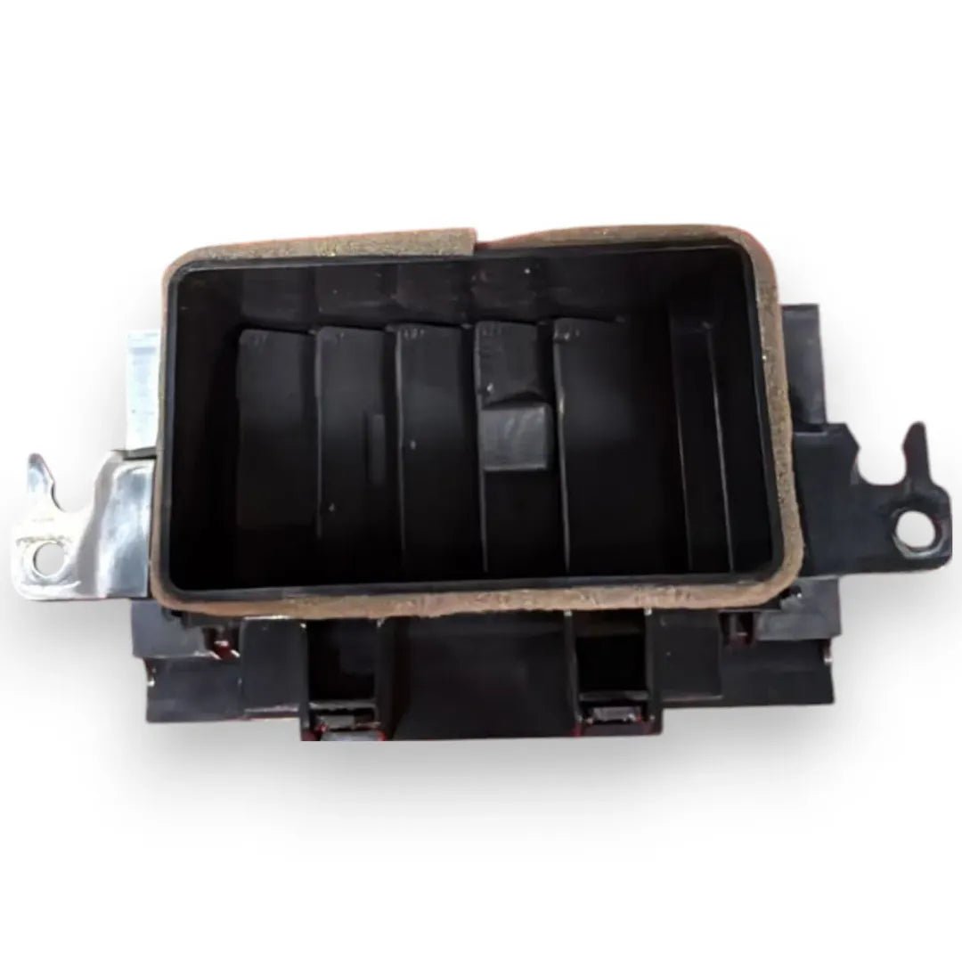 Dettaglio Bocchetta aria centrale cruscotto destra Mazda CX-3 dal 2015 OEM D23N647300H - foto 2