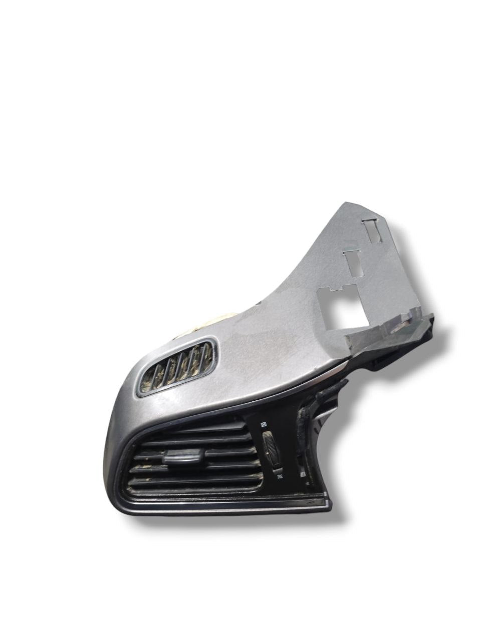 BOCCHETTA ARIA CONDIZIONATA SINISTRA RENAULT KADJAR (2015 - 2022) Cod : 687612106R - F&P CRASH SRLS - Ricambi Usati