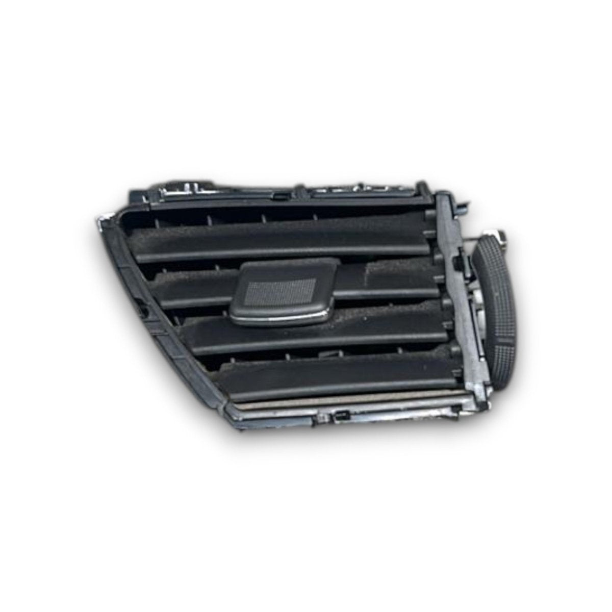 Bocchetta aria cruscotto destra Nissan X - Trail (T32) cod.687604ba0a (2014 > 2020) - F&P CRASH SRLS - Ricambi Usati