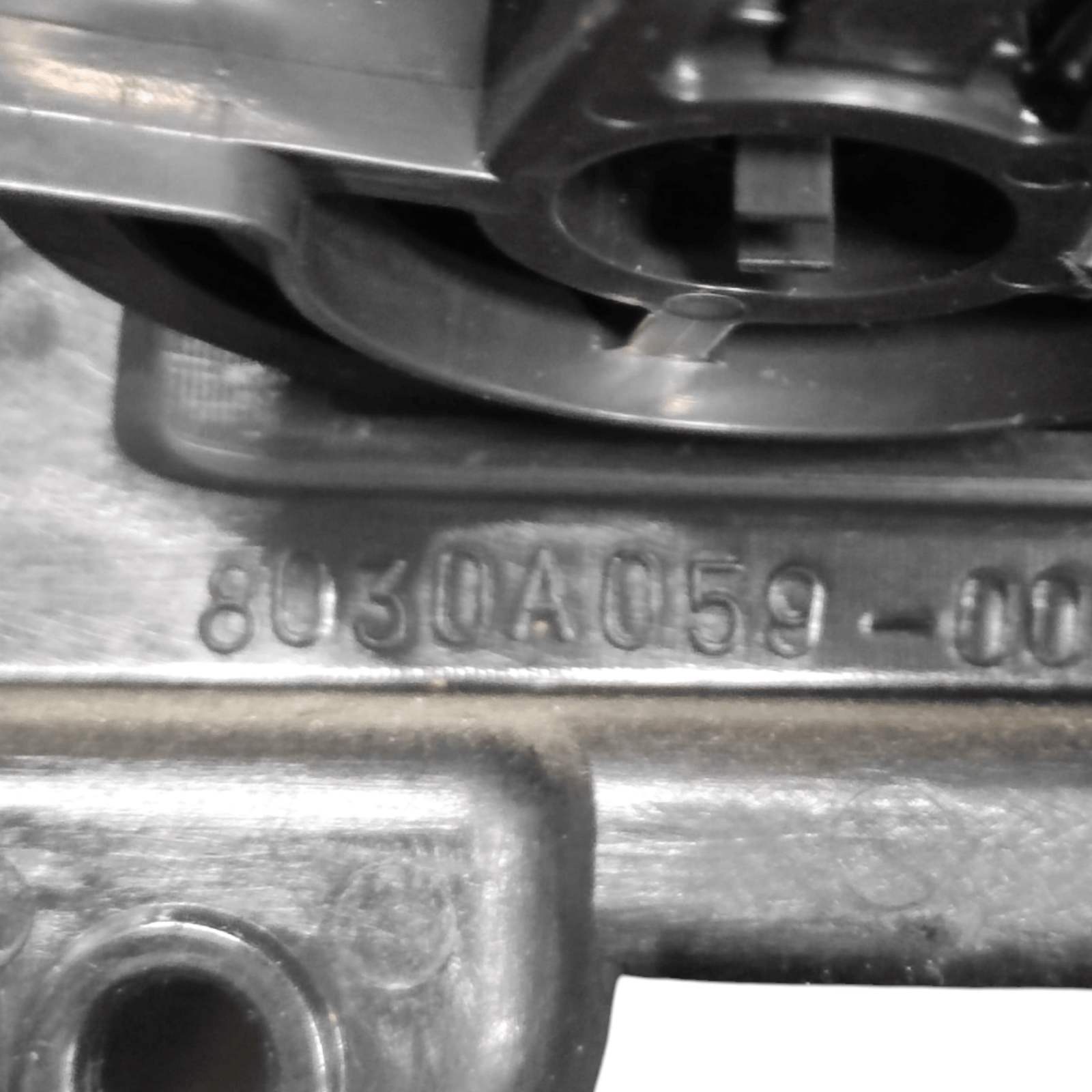 Bocchetta Aria Cruscotto Sinistro Mitsubishi Pajero COD:8030A059 (2006 - 2020) - F&P CRASH SRLS - Ricambi Usati